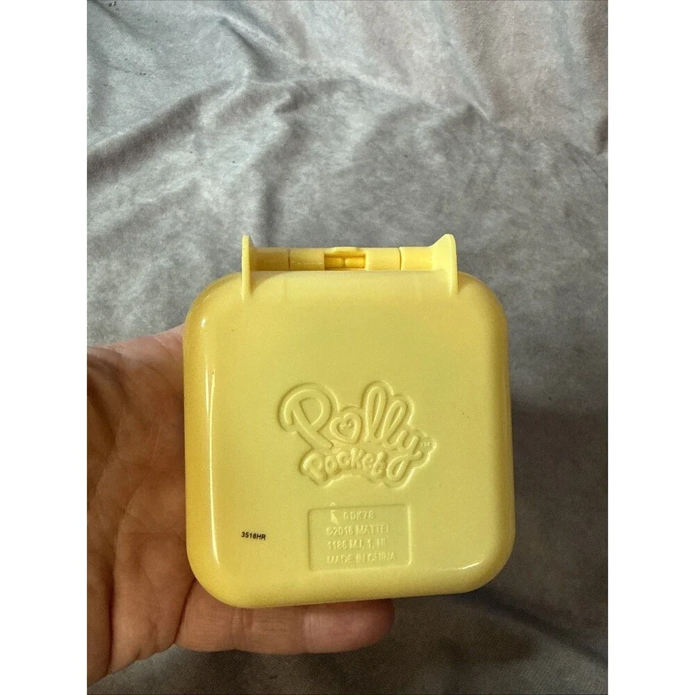 Rare Mattel 2018 Polly Pocket Compact Present Stars Playset Case Only Yellow